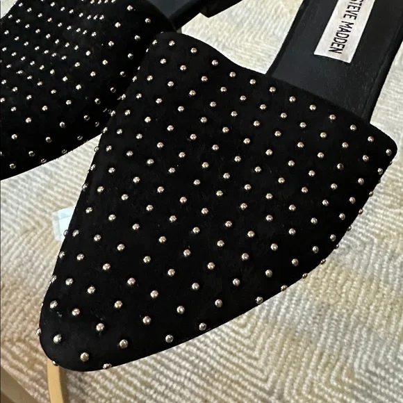 Steve Madden gold studded pointy black suede slides mules flats - Picture 2 of 6